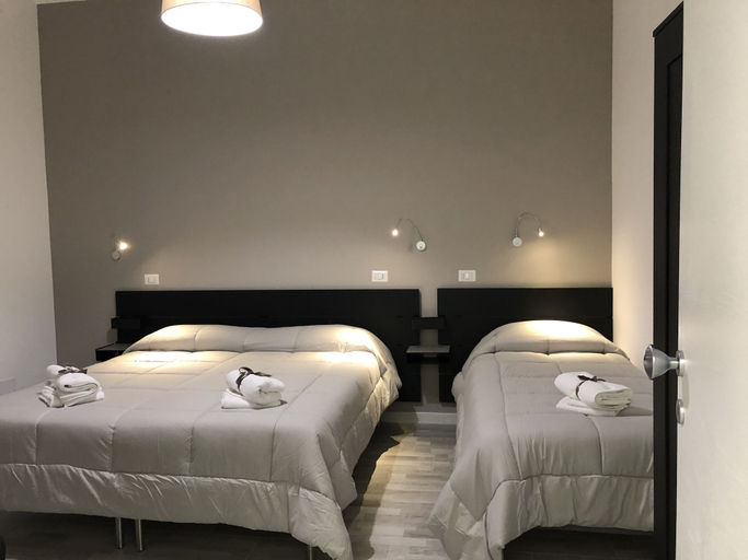 Bedroom 3, La Maison, Bari