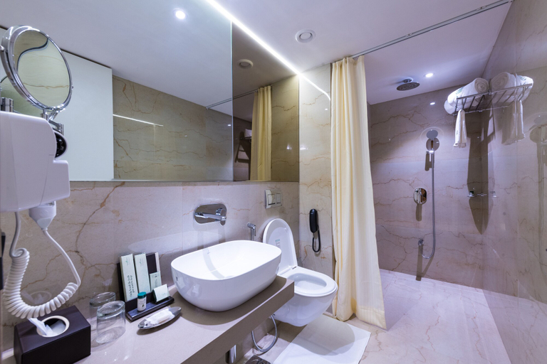 Bathroom 4, The Fern Residency Jamnagar, Series by Marriott, Jamnagar