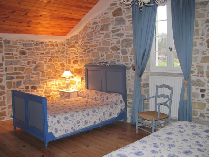 Bedroom 2, Chambres d'hôtes Gélous, Pyrénées-Atlantiques