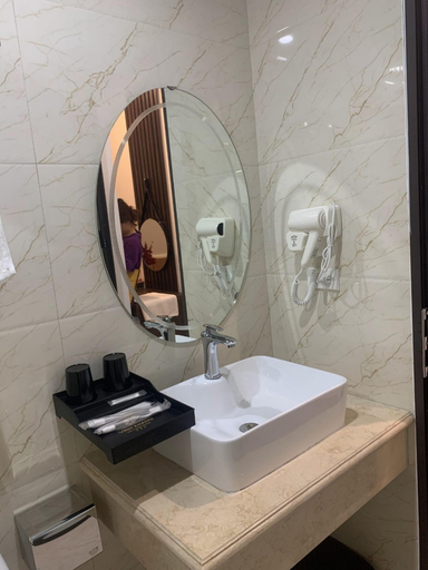 Bathroom 4, ViNH KHANG HA LONG HOTEL, Hạ Long
