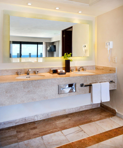 Bathroom 5, Park Royal Beach Cancun, Benito Juárez