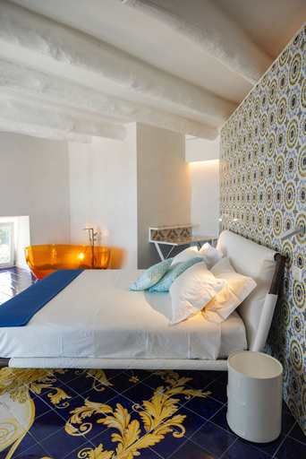 Bedroom 4, Decori Suites Amalfi Coast, Salerno