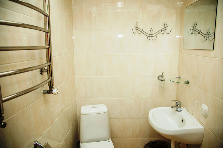 Bathroom 3, Apartments Knyazhy Lviv, L'vivs'ka