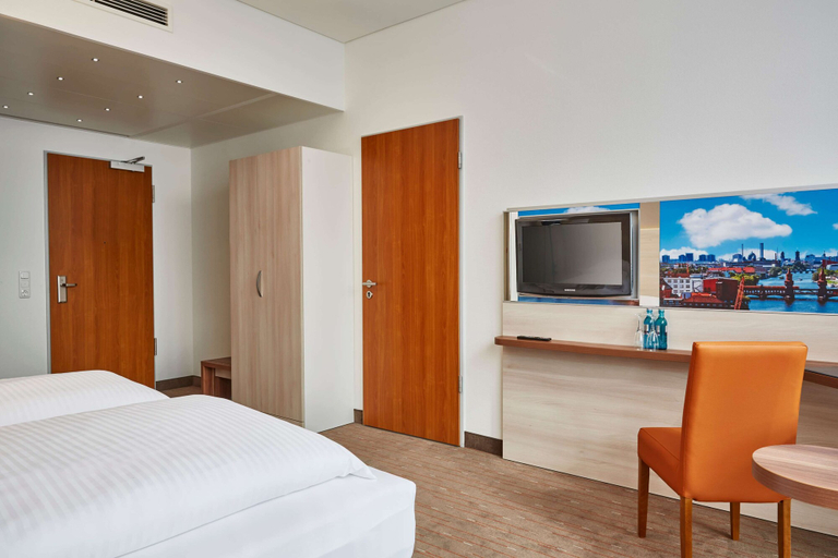 Bedroom 3, H+ Hotel Berlin Mitte, Berlin