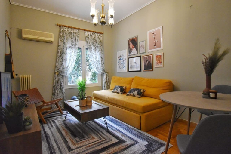 Others 3, Vintage Apartment, Attica