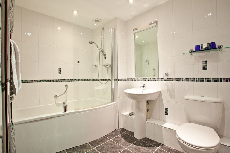 Bathroom 4, Hapimag Burnside Park Apartments, Cumbria