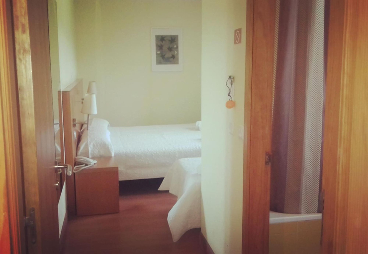 Bedroom 4, Hotel Ibaigune, Vizcaya