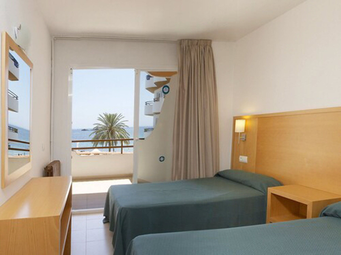 Bedroom 3, Apartamentos Mar y Playa, Baleares