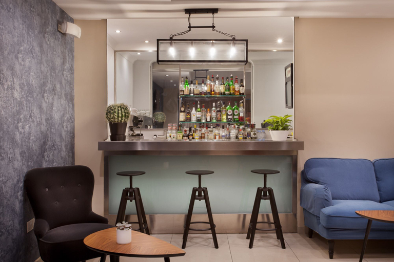 Food & Drinks 5, Plaza Regency Hotels