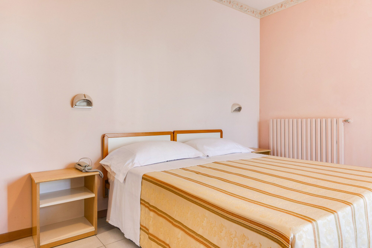 Bedroom 4, Hotel Sorriso, Rimini