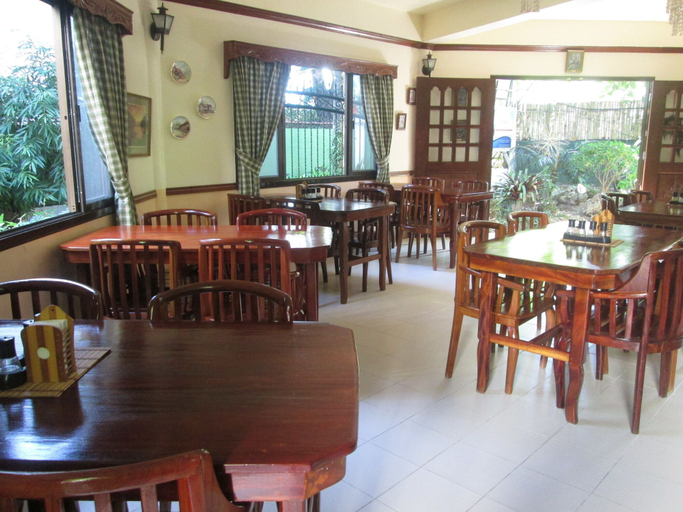 Food & Drinks 4, Tonglen Eco Resort, Malay