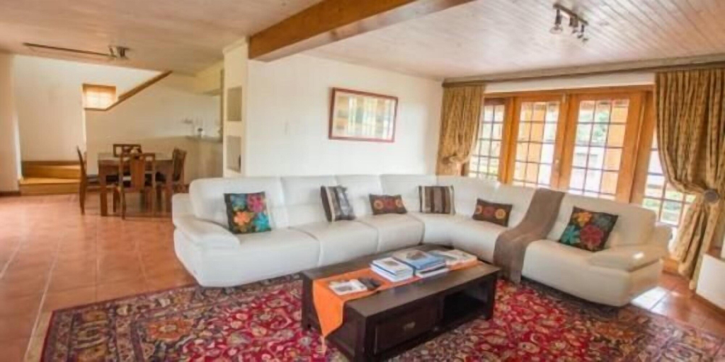 Living room 2, HoyoHoyo Koeltehuis, Ehlanzeni