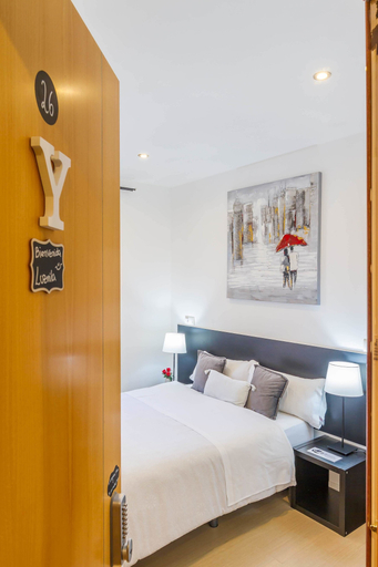 Bedroom 4, AYZ Javier Cabrini - Auto check-in property, Madrid