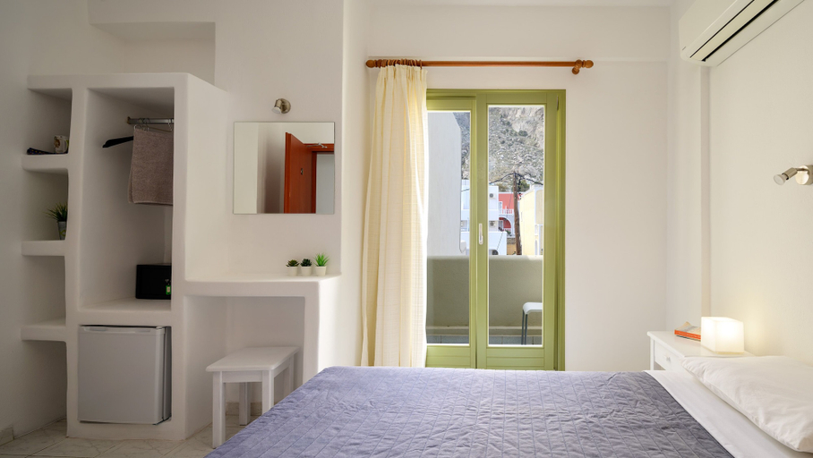 Bedroom 5, Studios Marios, South Aegean