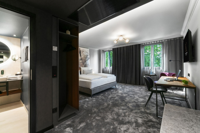 Bedroom 4, Hotel Kaiserhof Ravensburg, Ravensburg