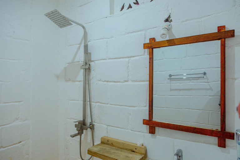 Bathroom 2, Tropicana Garden, Kaskazini 'A'