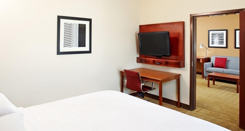 Bedroom 4, Four Points by Sheraton Houston Hobby Airport, Houston