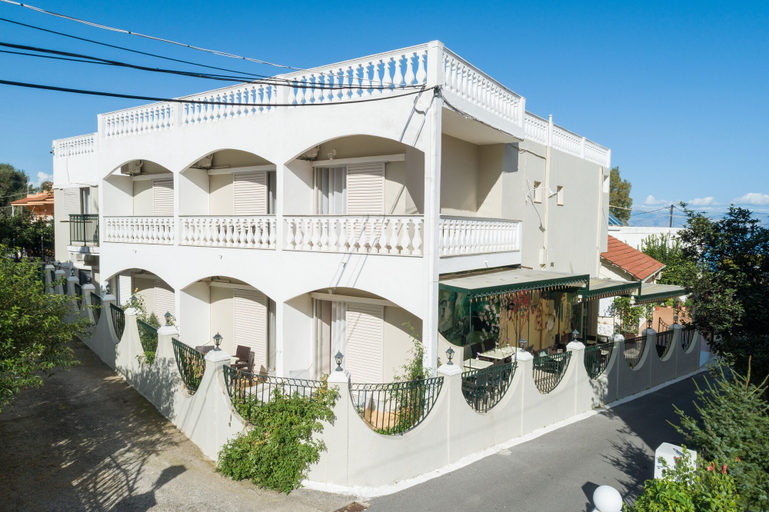 Exterior & Views 2, Bella Vista Beach Hotel and Studios, Ionian Islands