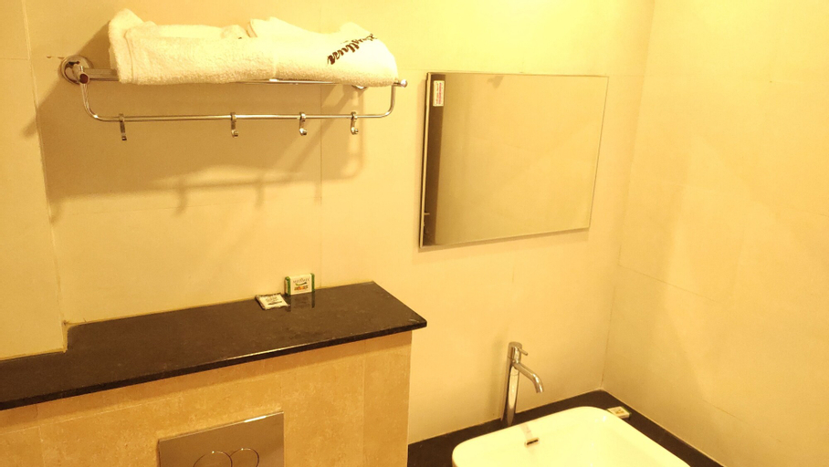 Bedroom 5, Hotel Rhythm Grand Suite, Tiruchirappalli