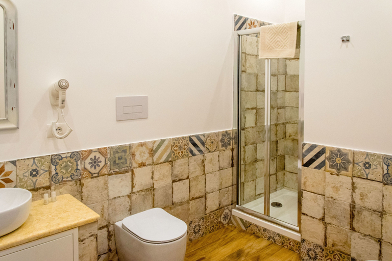 Bathroom 5, Kala Rooms, Palermo