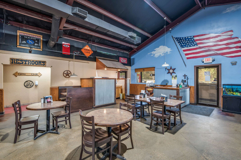 Food & Drinks 4, Rodeway Inn Gurdon I-30, Clark