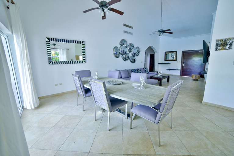 Others 5, Villa Cocotal, Salvaleon de Higuey