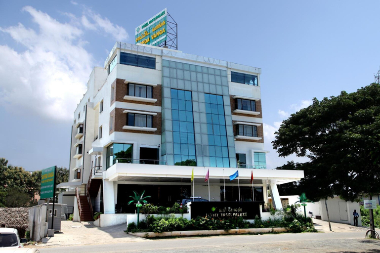 Exterior & Views 2, Hotel Vassi Palaze, Kancheepuram