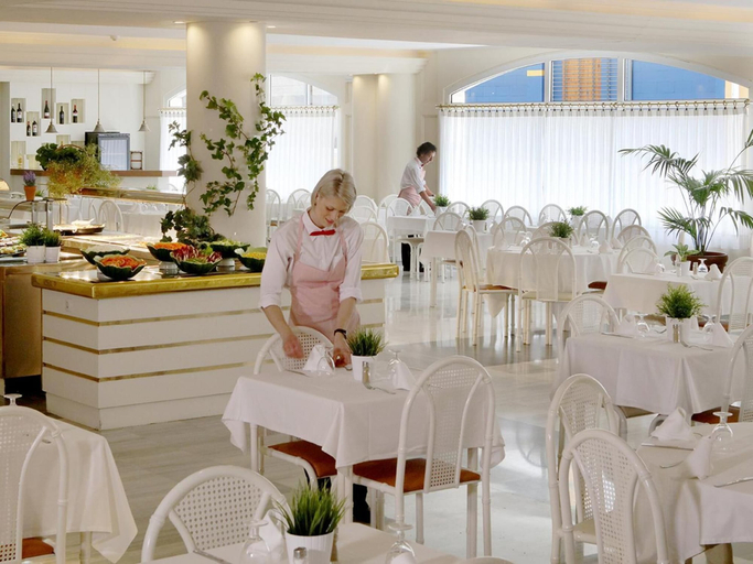 Food & Drinks 5, Augusta Club & Spa - Adults Only, Girona