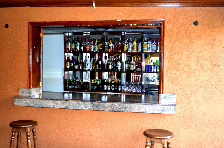 Food & Drinks 4, Areba Hotel, Busiiro