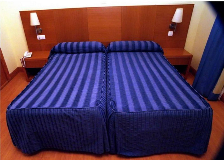 Bedroom 4, Hotel Ibaigune, Vizcaya