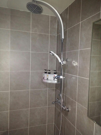 Bathroom 3, Gyeongju Bulguksa W Drive-in Motel, Gyeongju