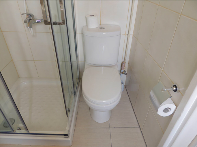 Others 5, Delphi Hotel