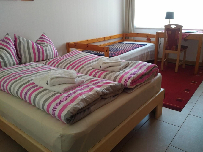 Bedroom 3, Privatunterkunft AARON, Magdeburg