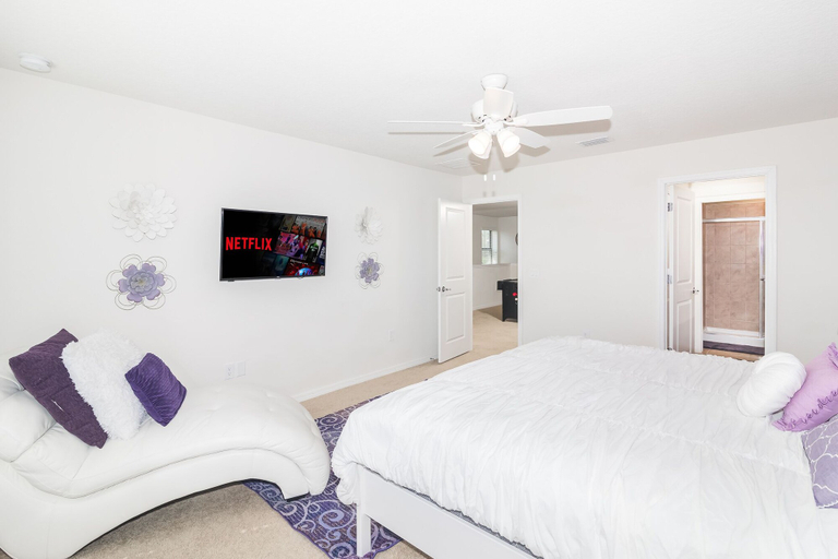 Bedroom 3, The Solterra Leisure Castle, Polk