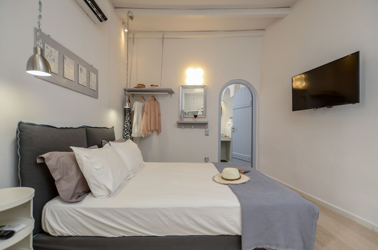Bedroom 4, Venetian Suites, South Aegean