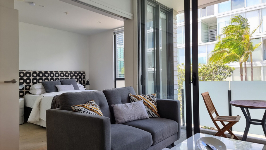 Others 4, Marina View Apartment in Viaduct - Pool, Waitakere