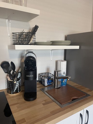 Others 5, Apartment 202, Towner