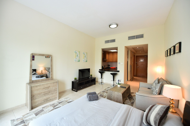 Room 2, JHN - Fully Furnished Studio Apartment, Dubai