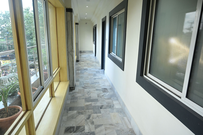 Others 5, Hotel Churuvilla, Ranchi