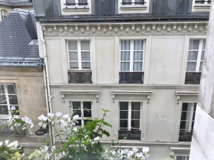 Exterior & Views 2, Hotel Pas De Calais, Paris