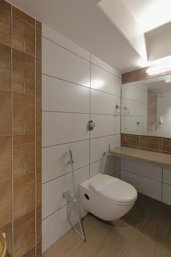 Bathroom, Hotel Ariana Residency, Mumbai Suburban