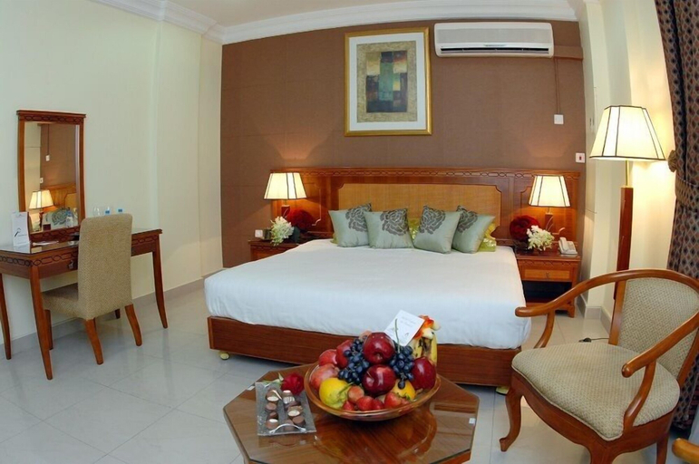 Bedroom 3, Al Muntazah Plaza Hotel, Doha