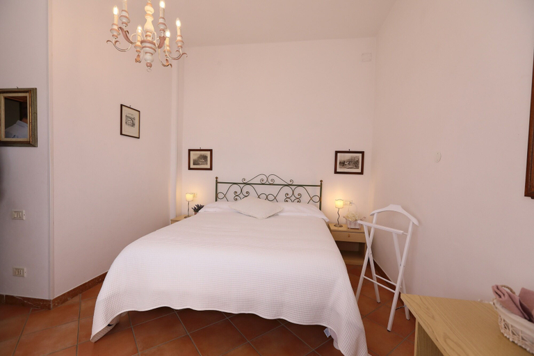 Bedroom 4, Villa Oliveta, Siena
