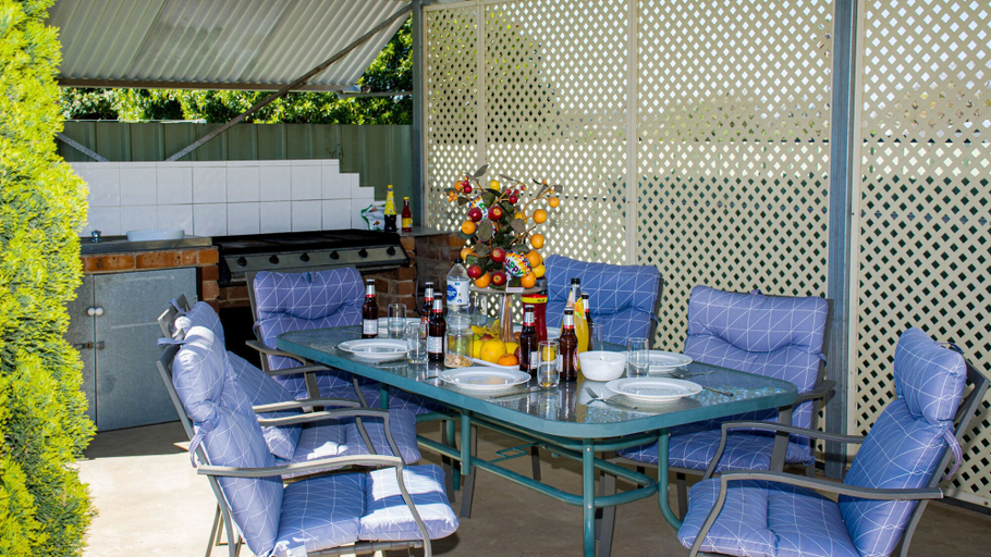 Food & Drinks, Aalbany Motel, Narrabri