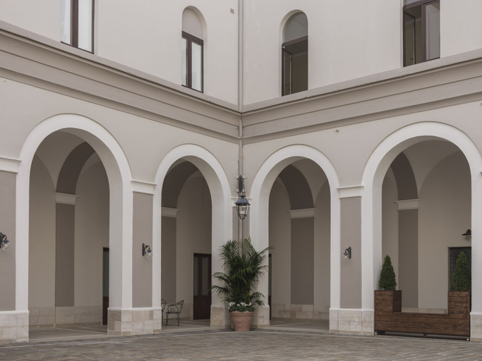 Exterior & Views 2, Residenza d'epoca Chiostro San Francesco, Napoli