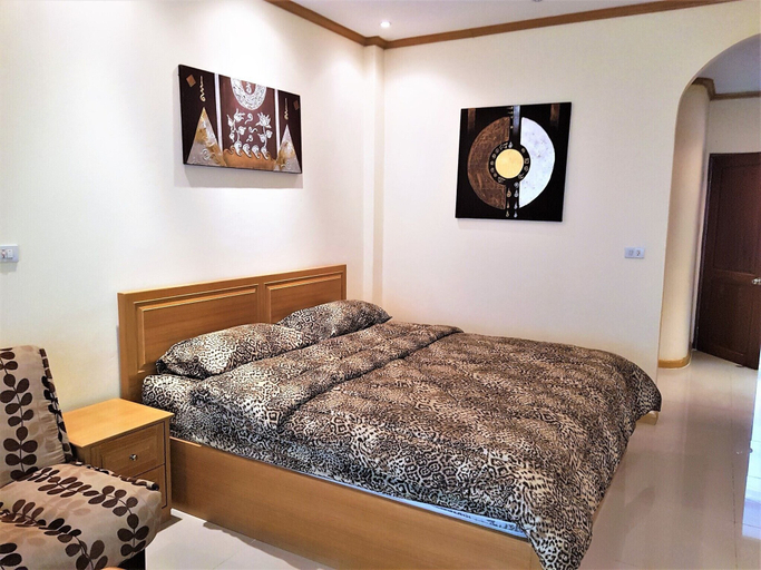 Bedroom 3, Large 1st Floor Studio Condo at Baan Suan Lalana, Pattaya