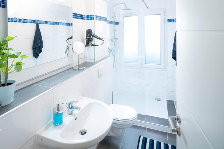 Bathroom 4, Haus der Elemente, Goslar