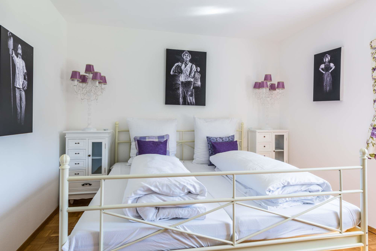 Bedroom 2, Herrenhaus im Hofgut Bärenschlössle, Freudenstadt