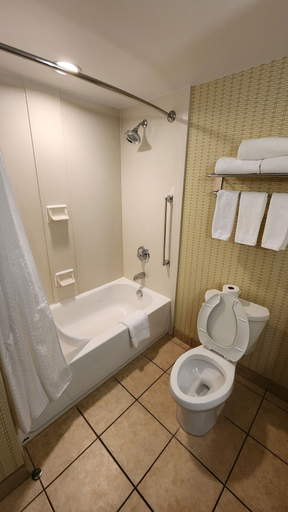 Bathroom 4, Wingate by Wyndham Kittanning, Armstrong