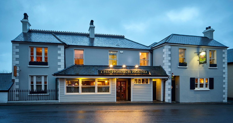 Exterior & Views 2, The Horse & Hound